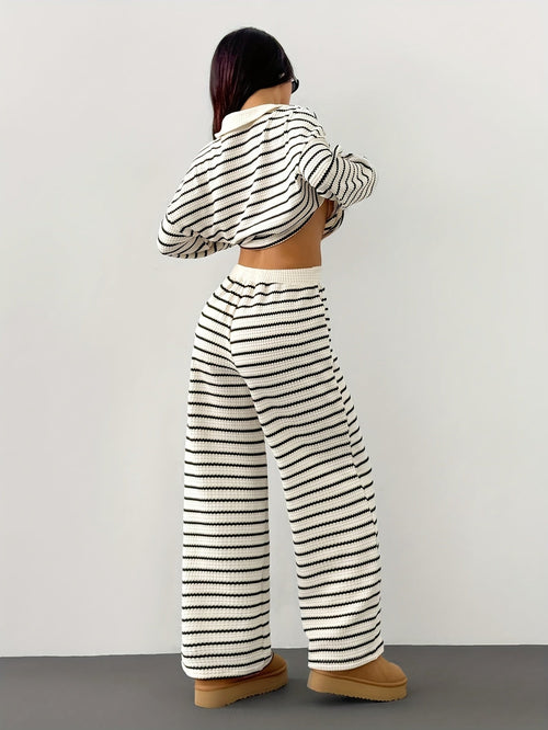 STRIPE LOUNGE